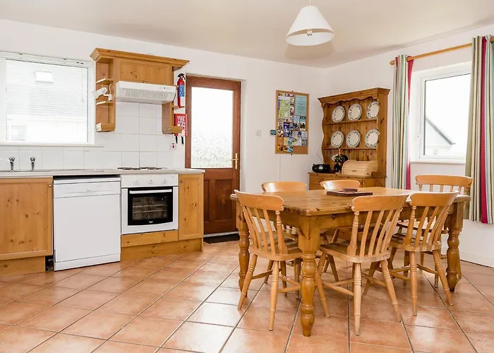 別荘 No 27 By Trident Homes *